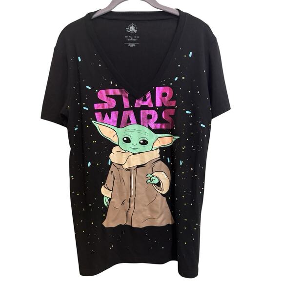 Disney Star Wars Baby Yoda Mandalorian V Neck Galaxy Print Pop Culture Tee LG - Picture 15 of 15